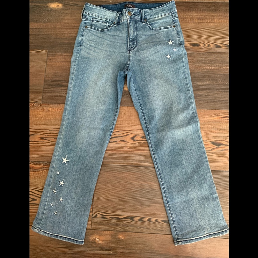 NYDJ Marilyn Straight Ankle Jeans with
Embroidered Stars Size 8